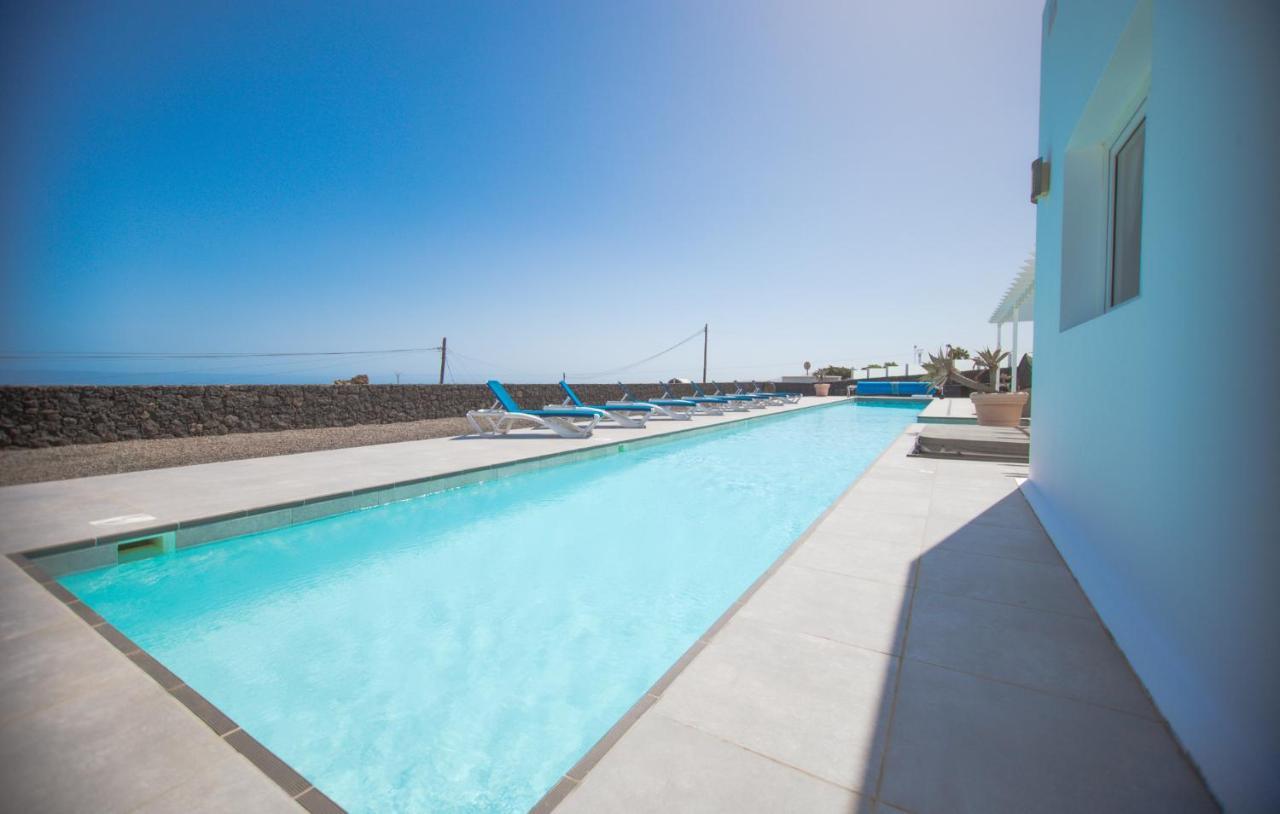 Villa Casa Conil With A Private 25 Meter Heated Pool Exterior foto