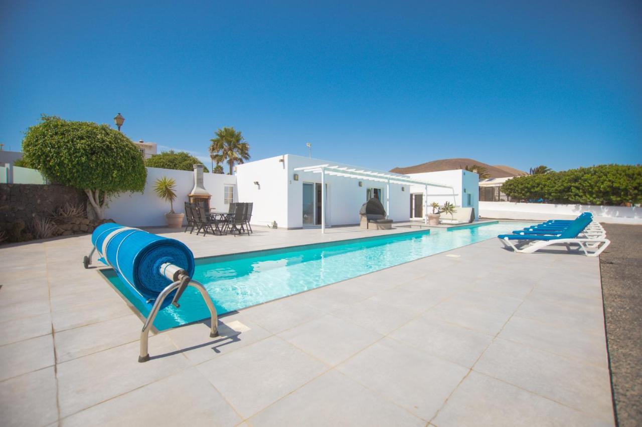 Villa Casa Conil With A Private 25 Meter Heated Pool Exterior foto