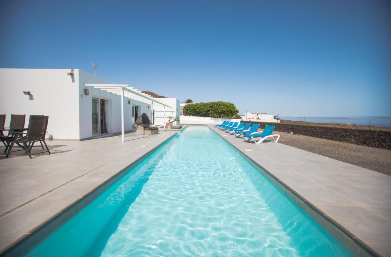 Villa Casa Conil With A Private 25 Meter Heated Pool Exterior foto